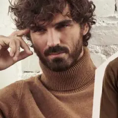Tu jersey cuello alto hombre: ¿Cómo combinarlo para cada ocasión?