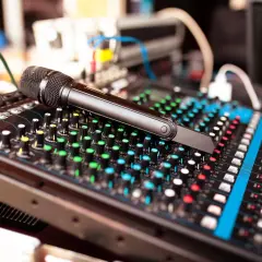 Tworzenie muzyki elektronicznej: jak uniknąć najczęstszych błędów