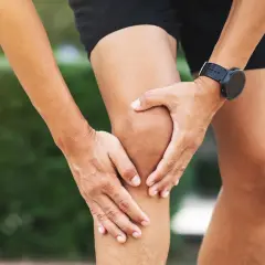 Ból kolana po biegu. Czujesz strzelające stawy w całym ciele?