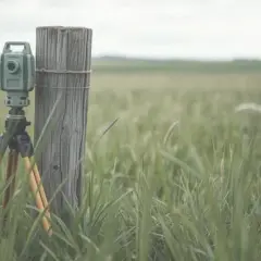 Dopuszczalne błędy geodezyjne: Ile geodeta może się pomylić?