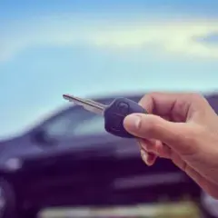 Firma kupiła auto z wadą? Zwrot samochodu na fakturę: jak to zrobić
