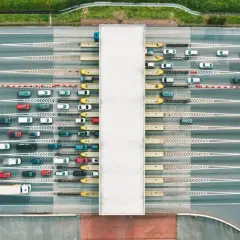 Jak działa opłata za autostrady w IKO i jak uniknąć problemów?