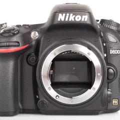 Najlepsze obiektywy do Nikon D600, które poprawią Twoje zdjęcia