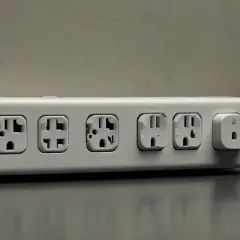 Jaka listwa antyprzepięciowa: Wybór najlepszej ochrony dla sprzętu elektronicznego