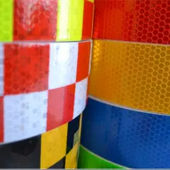 Folia odblaskowa druk: Jak zwiększyć widoczność i bezpieczeństwo