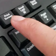 Jak zrobić print screen na laptopie – proste metody, które działają