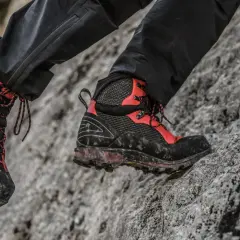 Jakie buty trekkingowe kupić, by uniknąć bólu i dyskomfortu?