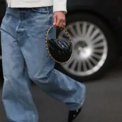 Spodnie baggy co to znaczy? Odkryj ich unikalny styl i komfort