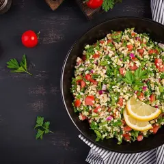 Ile gotować kaszę bulgur w torebce, aby była idealnie miękka?