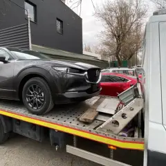 Jak bezpiecznie i legalnie przewieźć auto bez tablic rejestracyjnych? Praktyczne porady