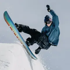 Freeride snowboard - co to znaczy i dlaczego warto go spróbować