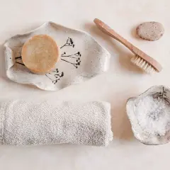 Peeling przed czy po saunie – co wybrać dla zdrowej skóry?