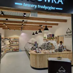 Bacówka sklepy: Gdzie znaleźć tradycyjne wędliny i sery bez konserwantów