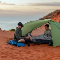 Jakie jedzenie pod namiot? Praktyczne i lekkie opcje na camping