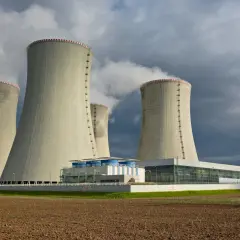 Czy elektrownia atomowa jest ekologiczna? Fakty i mity o energii jądrowej