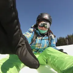 Na czym polega snowboard? Poznaj tajniki i style tego sportu