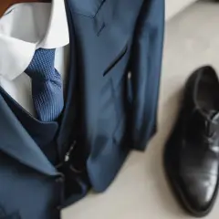 Jak ubrać się na komunię? Poradnik mężczyzn: elegancja i komfort