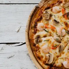 Jak zrobić ciasto do pizzy, które zawsze się udaje i zachwyca smakiem