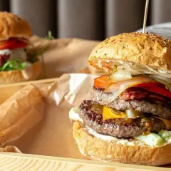 Pełne menu Grill Burger: odkryj wyjątkowe burgery i więcej
