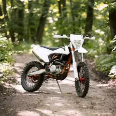 Jakie opony do turystycznego enduro - wybierz najlepsze modele dla siebie