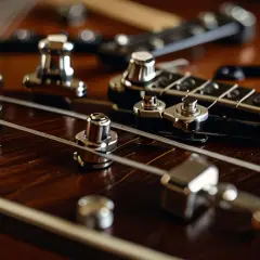 10 niezbędnych akcesoriów dla każdego gitarzysty elektrycznego