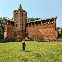 Zamek w Rawie Mazowieckiej: Historia, tajemnice i architektura