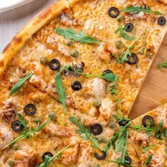 Ile piec pizzę w 180 stopniach? Oto sekrety idealnego wypieku