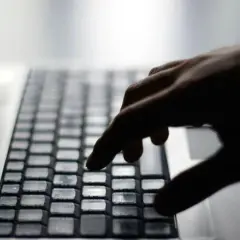Jak sprawdzić termin rozprawy rozwodowej i uniknąć nieprzyjemnych niespodzianek