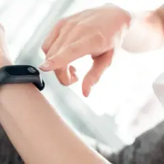 Jaki smartband z nfc: najlepsze modele do monitorowania zdrowia i płatności