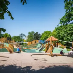 Czy plac zabaw w parku ujazdowskim jest otwarty? Sprawdź teraz!