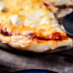 Przepis na pizze jak z pizza hut - idealne ciasto i smaki, które zachwycą