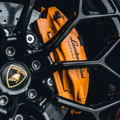 Lamborghini jaki kraj - zaskakująca historia włoskiej marki samochodów
