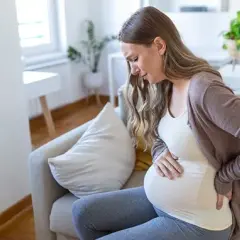 Jakie są objawy porodu? Poznaj kluczowe oznaki zbliżających się porodów.