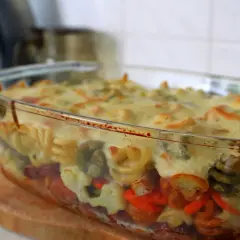 Szybka i smaczna zapiekanka z warzywami na patelnię bez mięsa