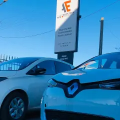 Ile kosztuje elektryk samochodowy? Sprawdź ceny i ukryte koszty
