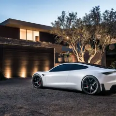 Ile kosztuje Tesla Roadster? Zaskakujące ceny i warianty do wyboru