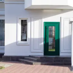 Drzwi zewnętrzne stalowe czy PVC — co wybrać do domu