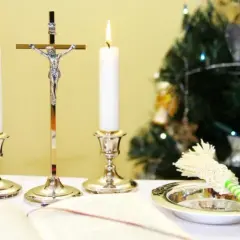 Jak podziękować księdzu za kolędę w sposób, który go wzruszy