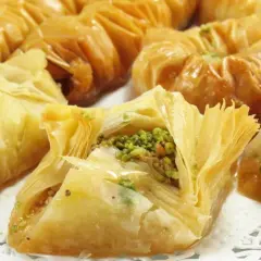 Najlepsze przepisy na ciasto phyllo – łatwe dania na każdą okazję
