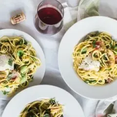 Jakie wino do spaghetti? Odkryj idealne parowanie dla sosów