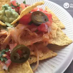 Receta fácil de nachos con queso que no podrás resistir