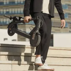 Jakie ciśnienie w oponach hulajnogi Xiaomi zapewni bezpieczeństwo?