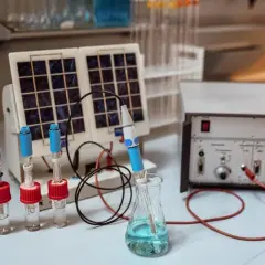 Co to jest sem w chemii i dlaczego jest tak ważna?