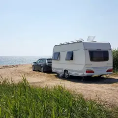 Ile kosztuje prawo jazdy na przyczepę? Sprawdź, co musisz wiedzieć