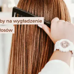 Co wygładza włosy? Najlepsze metody na idealnie gładkie pasma