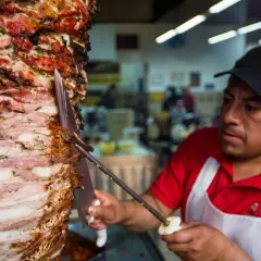 Co to kraftowy kebab? Poznaj różnice i jakość składników