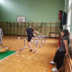 Najlepsze miejsca gdzie poćwiczysz tor przeszkód do policji w Polsce