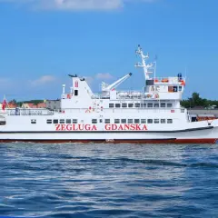 Ile płynie statek z Gdyni na Hel? Czas rejsu i atrakcje na Helu