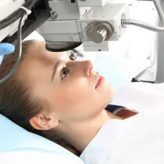 Laserowa korekcja wzroku co to - poznaj korzyści i ryzyko zabiegu