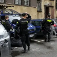 Jak zrobić, żeby dostać się do policji: kluczowe wymagania i kroki